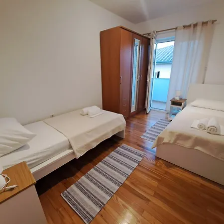 Maja * Novi Vinodolski