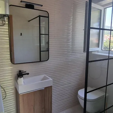 Maja Apartman *